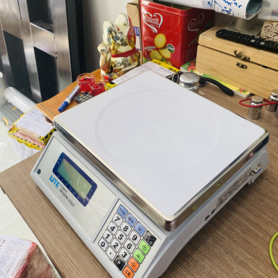 CÂN ĐIỆN TỬ UTE-N 15KG  Model: UWA-N 15kg x 0.5g