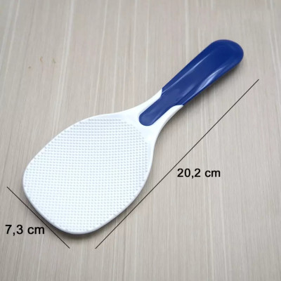 Combo muôi xới cơm chống dính, kháng khuẩn + bộ 2 chiếc dĩa nhựa - nội địa Nhật Bản ( giao màu ngẫu nhiên )