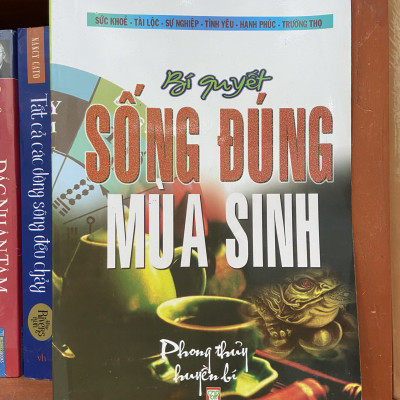 Sách - Bí Quyết Sống Đúng Mùa Sinh