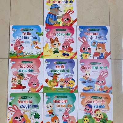 Bộ truyện tranh song ngữ "CÙNG CON KHÔN LỚN"