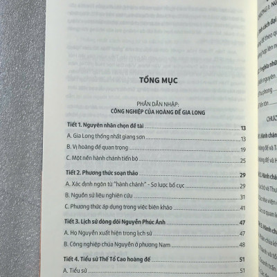 Hành Chánh Của Triều Đại Gia Long (1802 - 1819) - Trần Thanh Niên