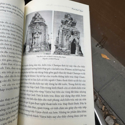 TỪ KINH THÀNH VIJAYA ĐẾN KINH ĐÔ VƯƠNG TRIỀU TÂY SƠN – Lê Đình Phụng – Trường Phương Books - NXB Thuận Hóa