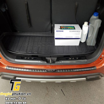 Bộ ốp chống trầy bậc cốp Suzuki XL7 vân Carbon