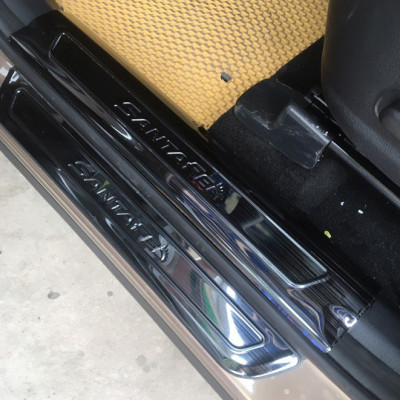  Bộ Ốp bậc cửa, Nẹp bước chân Titan dành cho xe Huyndai Santafe 2019-2020 - Bên ngoài