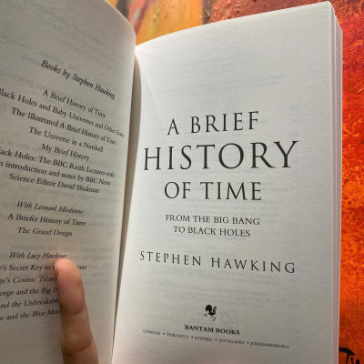 Sách - A Brief History of Time: From Big Bang to Black Holes Stephen Hawking/Astronomy & Space Science