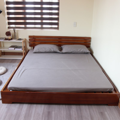 Giường ngủ gỗ CT12 Tundo màu vàng nâu