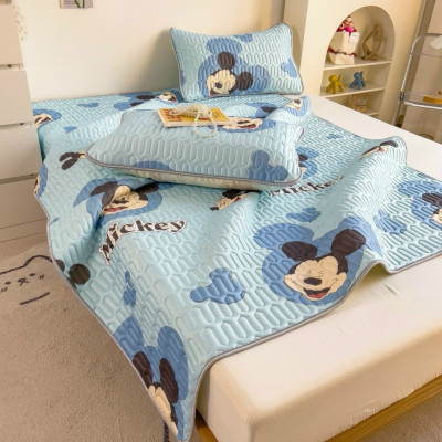 Chiếu điều hòa cao su non Tencel 1m6 x 2m tặng kèm 2 vỏ gối - Giao ngẫu nhiên