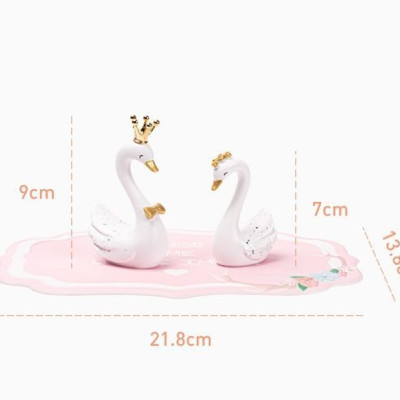 Tượng Thiên Nga Trắng Trang Trí Xe Ô Tô, Bàn Làm Việc | Kèm Thảm Lông Vũ Dán Taplo Xe Ô Tô