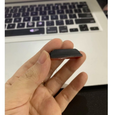 Bộ phụ kiện đế nhựa giữ rèm che nắng chuyên dụng cho xe ô tô.