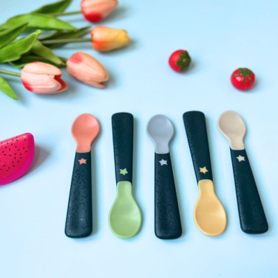 Thìa Tập Ăn Tommee Tippee Easigrip, Dành Cho Bé Từ 6 Tháng - Set 5 Thìa, Tách Lẻ (Giao Màu Ngẫu Nhiên)