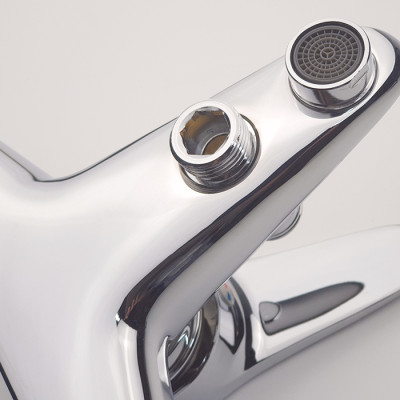 Bộ vòi sen nóng lạnh Eurolife EL-6001 (Trắng bạc)