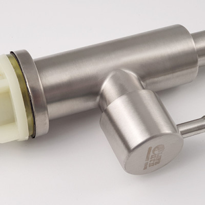 Vòi rửa chén lạnh Inox SUS 304, cần lò xo Eurolife EL-RC09 (Trắng vàng)