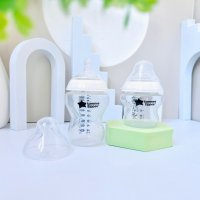 COMBO 2 Bình Sữa Ty Siêu Mềm Tự Nhiên Tommee Tippee Natural Start 150ml & 260ml