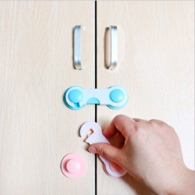 Bộ 4 Khoá Chặn Cửa Tủ , Tủ Lạnh Bảo Vệ An Toàn Cho Bé Milliken NL-3021 - Màu Ngẫu Nhiên
