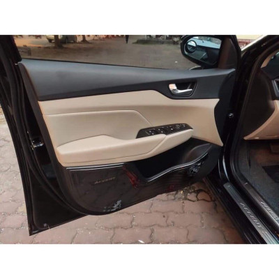 Ốp Tapli titan Cửa dành cho xe Hyundai Accent 2018 2019 2020 2021 tặng kèm thêm keo 3.M
