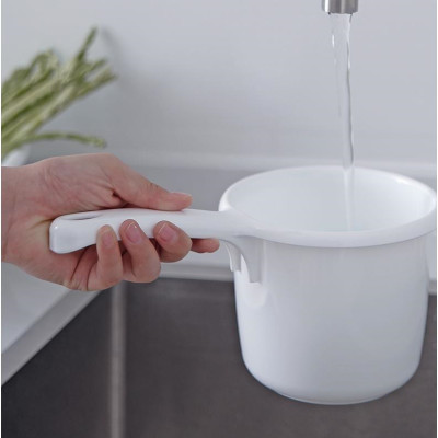 Combo chậu nhựa PP cao cấp tròn 4.5L + gáo nhựa 1.3L - made in Japan