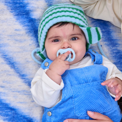 COMBO Ty Ngậm Silicon Siêu Nhẹ Cho Bé Tommee Tippee Ultra Light 0-6m & Bình Sữa Ty Siêu Mềm Tommee Tippee 150ml