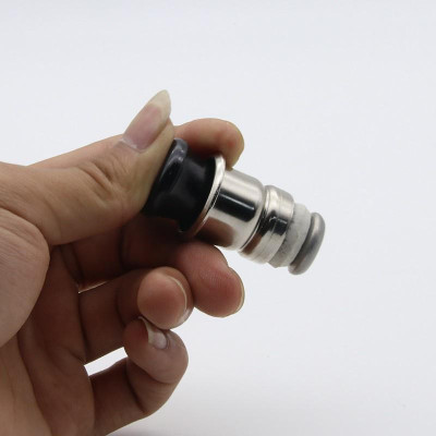 Tẩu châm thuốc trên ô tô - 12v / 24v hợp kim siêu bền dành cho tài xế xe tải loại phổ thông