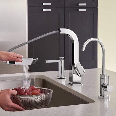 Vòi rửa chén dây rút MOEN S7597C (HÀNG CHÍNH HÃNG)