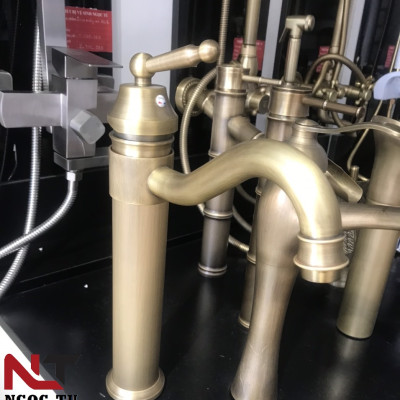 Vòi rửa mặt, vòi Lavabo đa năng thân cao 30 cm đồng cổ nhập khẩu chính hãng GROVES GR 8605C (đẹp sang trọng phong cách hoài niệm xưa)