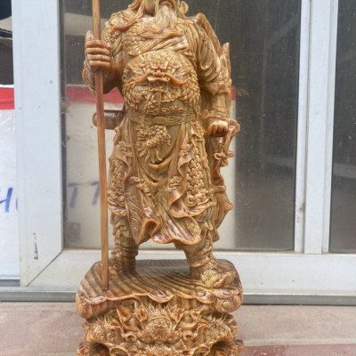 Tượng điêu khắc quan công cầm đao trấn ải bằng gỗ huyết long mọng dầu cực đẹp kt cao 50×18×15cm