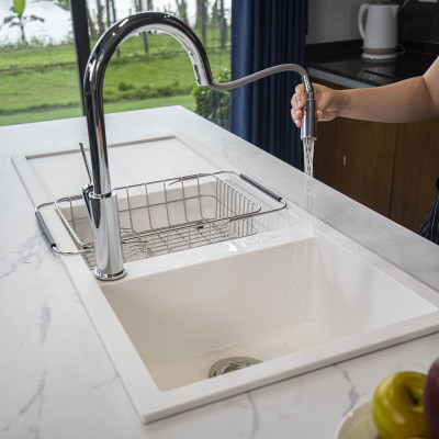 Vòi rửa bát kéo dây Konox, Model Ponte Chrome, 4 phiên bản màu, Bề mặt mạ PVD 5 lớp cao cấp, Lõi đồng tiêu chuẩn CW617N, Linh kiện phụ trợ dòng chảy nhập khẩu châu Âu, Bảo hành chính hãng 5 năm, Hàng chính hãng