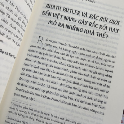 RẮC RỐI GIỚI – GENDER TROUBLE – Judith Butler – Nhóm Tiên Phong dịch – NXB Phụ Nữ (Bìa mềm)