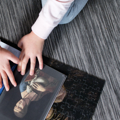 Bộ Tranh Ghép Hình 300 Pcs kèm sách - Art Treasures - Leonardo Da Vinci: Mona Lisa