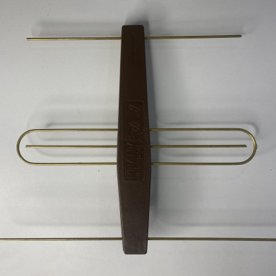 anten AVG,kèm dây cấp nguồn 5V,dây cáp 15m.HÀNG CHÍNH HÃNG .DÙNG CHO TIVI TÍCH HỢP DVB T2 VÀ ĐẦU THU TRUYỀN HÌNH MẶT ĐẤT DVB T2