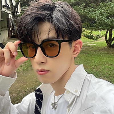 Kính râm Tomy màu nâu thời trang