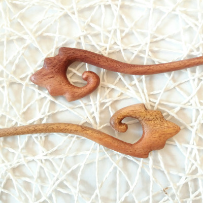 TRÂM GỖ XOẮN GAI