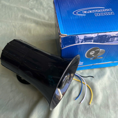 Còi Xi Nhan Ô Tô Có Giọng Nói – Còi Lùi Xin Nhường Đường 12V-24V, Loại Tốt, Bền Bỉ đèn trang trí