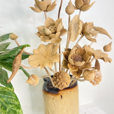 2 bình hoa sen 19 bông trang trí phòng khách ,phòng thờ , bình cắm hoa gỗ chiu liu ,hoa lá gương gỗ ngọc am thơm nức đẹp long lanh 