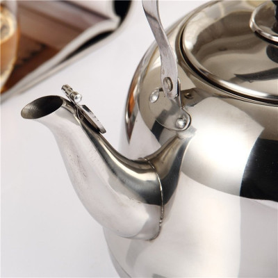 Ấm đun nước bằng điện chất liệu inox- Công suất 1500W có các dung tích 4L, 5L, 6L