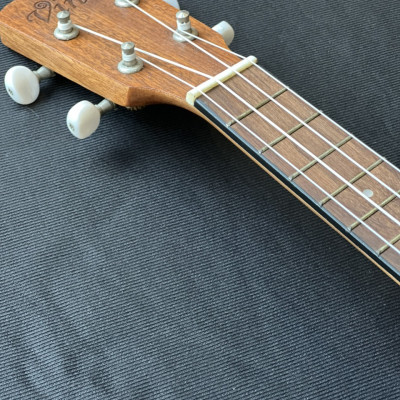 Đàn Ukulele soprano Vines UK21-30- Hàng nhập khẩu