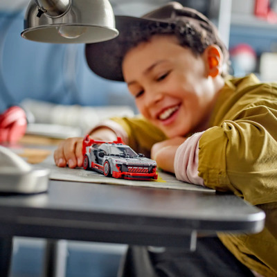 Đồ Chơi Lắp Ráp Siêu Xe Thể Thao Audi S1 E-Tron Quattro - Audi S1 E-Tron Quattrro Race Car - Lego Speed Champions 76921 (274 Mảnh Ghép)