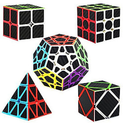 Rubik carbon : 5 rubik tặng kèm 4 chân đế kê