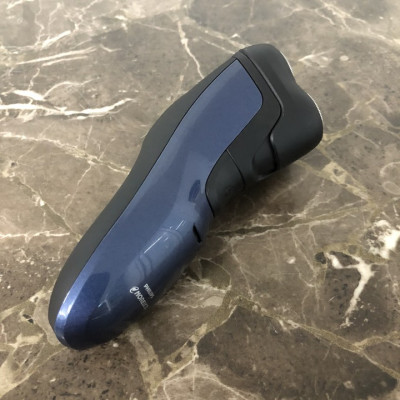  Chia sẻ:     Máy cạo râu khô và ướt Philips Aquatec AT620