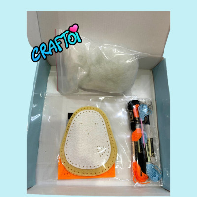 KIM NHỰA Bộ Thủ Công Trẻ Tự Làm Thú Bông 5+ PENGUIN PIPIN Craftoi Felt Sewing toy prepunched holes plastic needle