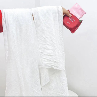 Khăn Tắm Nén Du Lịch Tiện Lợi Dùng 1 Lần 70*100cm, Bao Bì Đỏ - Chính Hãng