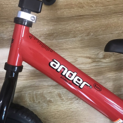 Xe thăng bằng Ander Basic  cho bé từ 18 tháng