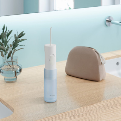 Máy tăm nước cầm tay Panasonic dùng pin EW-DJ11-A451 - Hàng chính hãng-Bảo hành 12 tháng