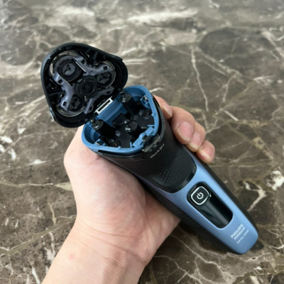 Máy cạo râu khô và ướt 5D Pivot & Flex Heads Philips Norelco S3212 cao cấp - Hàng Chính Hãng