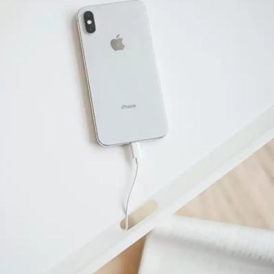 Bàn học laptop gấp gọn làm bằng nhựa cao cấp dùng cho sinh viên học sinh