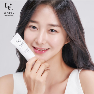 Kem trắng da nâng tông tự nhiên W.Skin Laboratory WHITE GLUTATHIONE TONE UP CREAM (60ml) {Có tem phụ nhập khẩu chính ngạch}