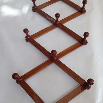 Giá treo quần áo gỗ NH HOME hình quả trám 10 móc 