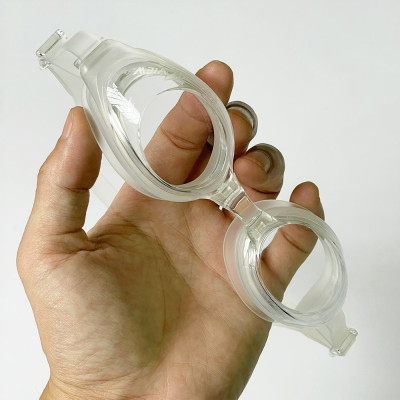 Bộ Kính Bơi Nhật Bản VIEW V610 C (Trong suốt) Chống Tia UV Chống Sương Mù Chuyên Dùng Cho Bơi Buổi Tối Và Nón Bơi View V31(Trắng) - Hàng chính hãng 100% sản xuất tại Nhật Bản