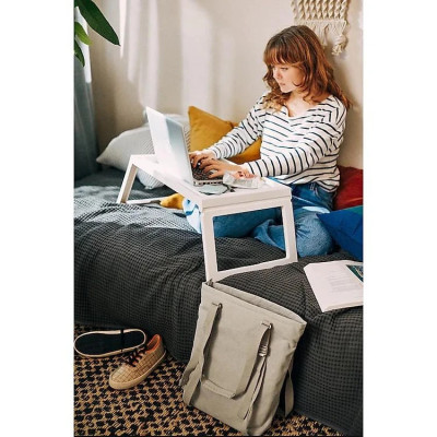 Bàn học nhựa gấp gọn   có khe cắm ipad ,bút bi