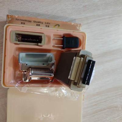 Máy Cạo Râu Khô - Hàng Nhập Khẩu