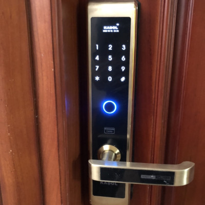 Khóa cửa vân tay Kadol FP39 